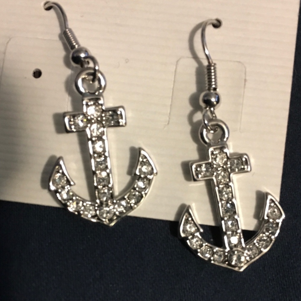 Anchor earrings